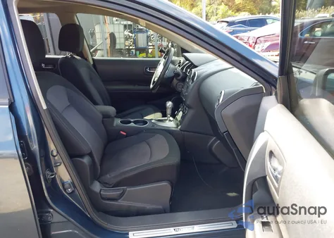 2013 Nissan Rogue Sv z USA, uszkodzony, nr VIN JN8AS5MV9DW623979